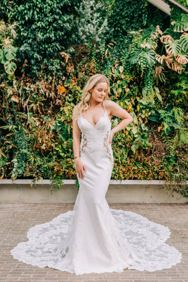 See-through Brautkleid