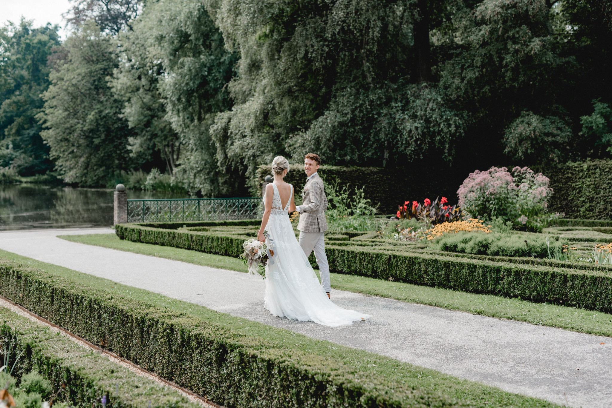 Hochzeit Nachfeiern So Geht S Theperfectwedding De 
