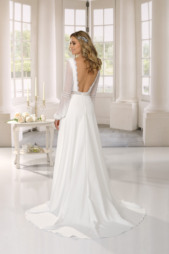 Einfaches Brautkleid