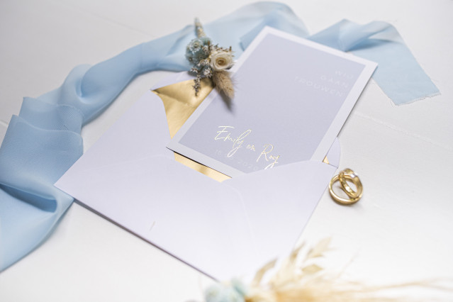 Hochzeitskarten mit Gold