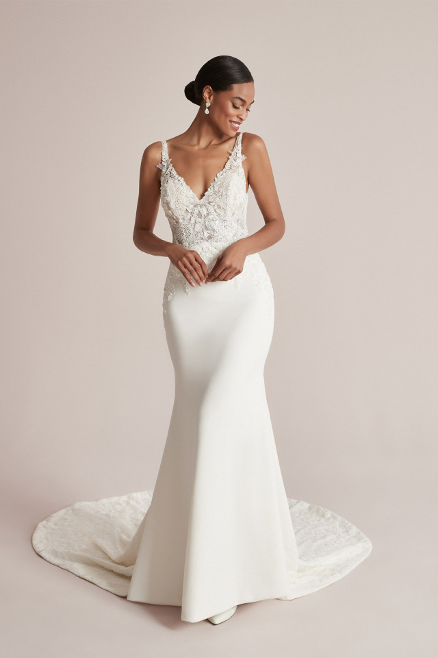 Schlichtes Brautkleid