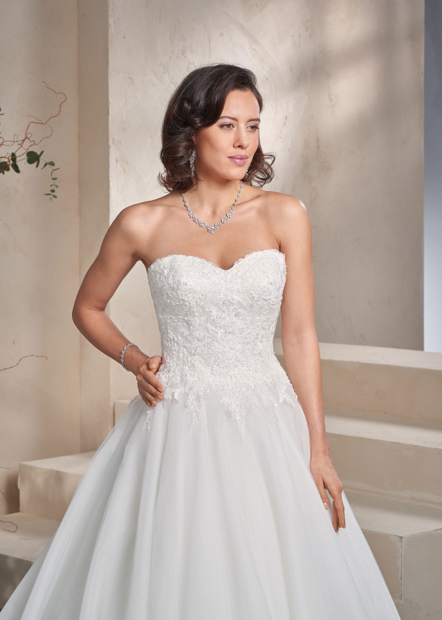 Strapless trouwjurk met pailletjes op de top