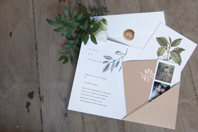 Uitnodiging bruiloft botanical vibes