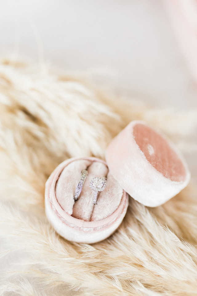 Ringe mit Edelsteinen