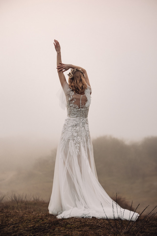 Bohemian trouwjurk voor een festival bruiloft