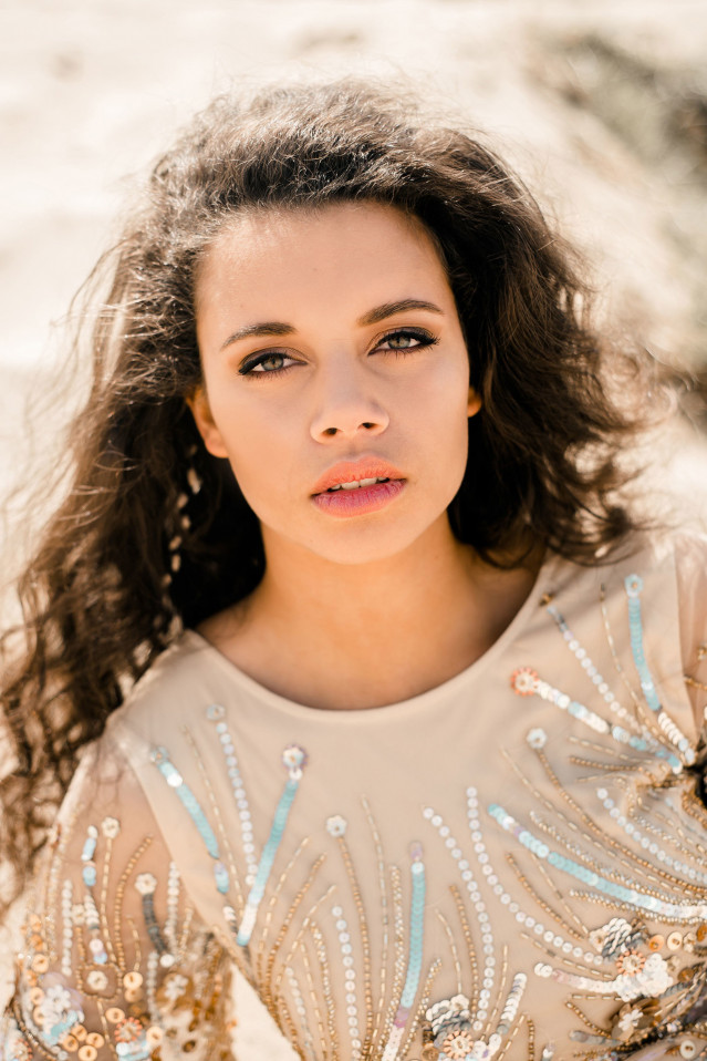 Bruidsmake-up getinte huid