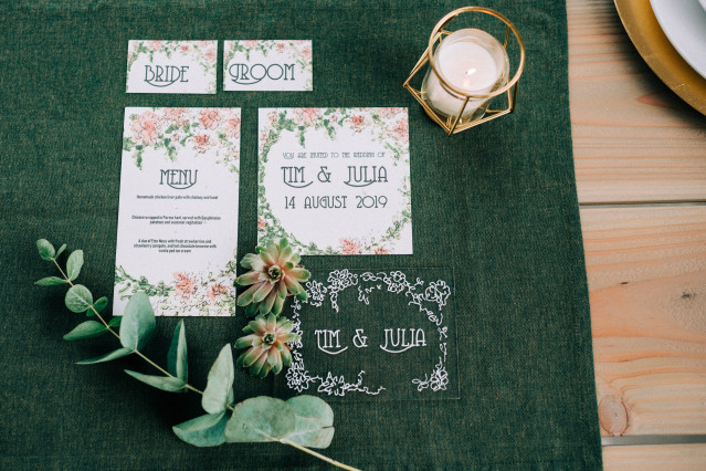 Heiraten an Ostern - blumige Papeterie zur Hochzeit